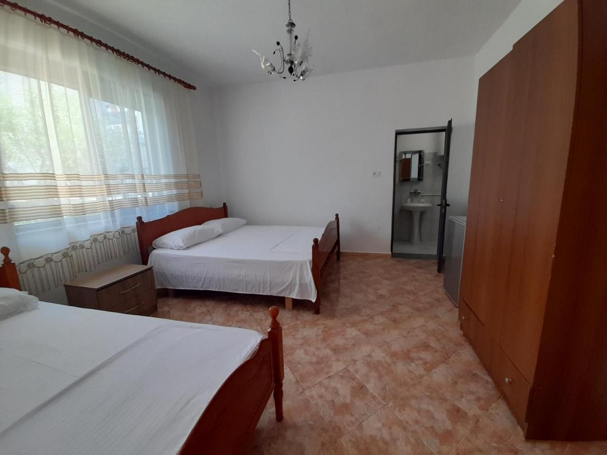 Villa Kurti Durrës Eksteriør billede